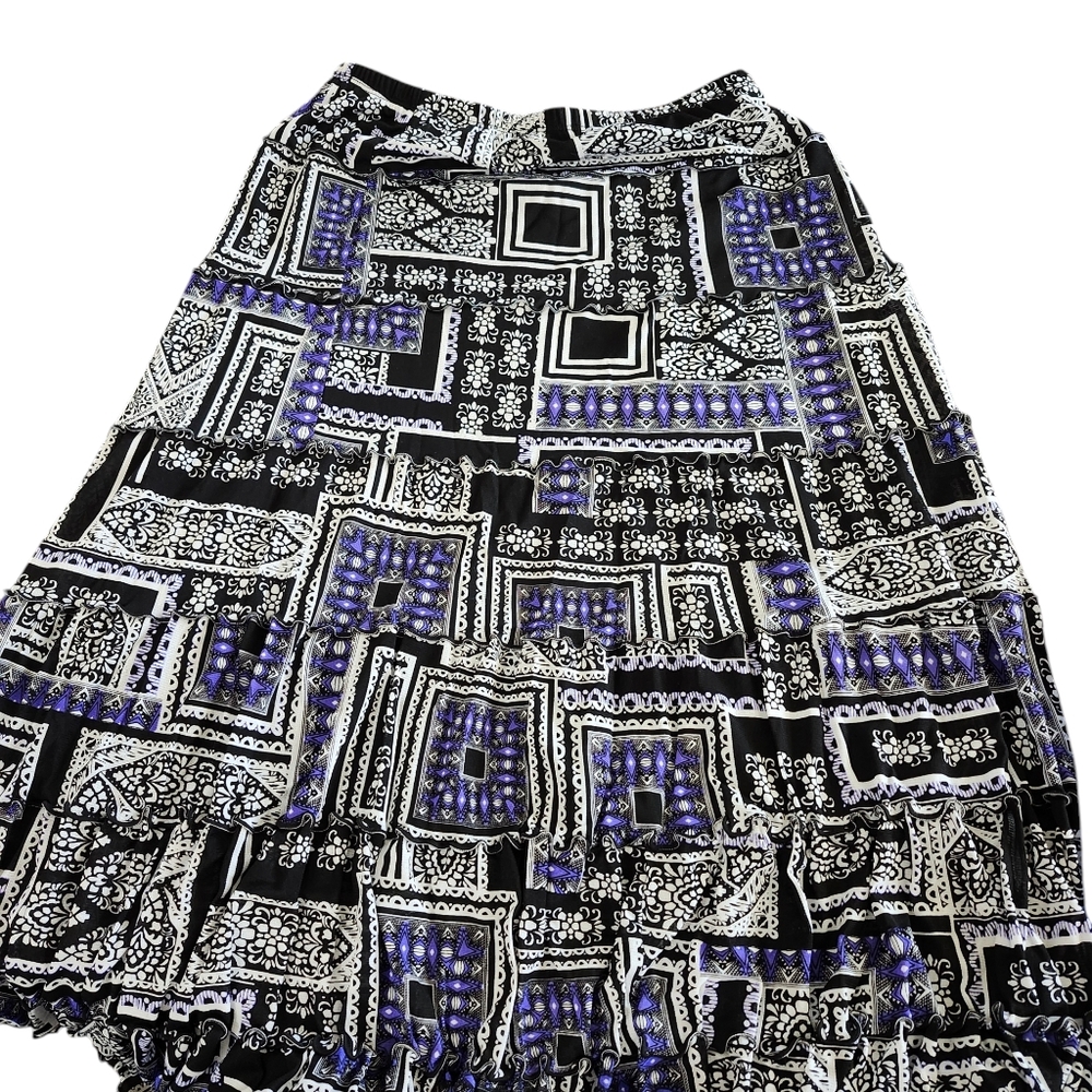 JM Collection Skirt 33 In. Long Size Small White Purple Black Geometric Print